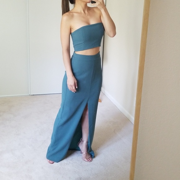 Rubber Ducky Productions, Inc. Dresses & Skirts - Gorgeous Green Two Piece Dress